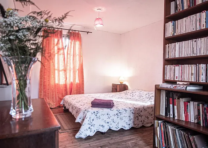 Le Canard Enchante *