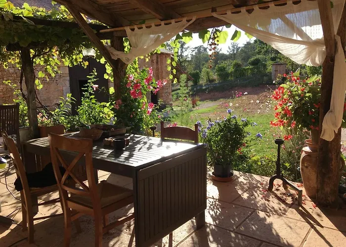 Le Canard Enchante Bed & Breakfast *